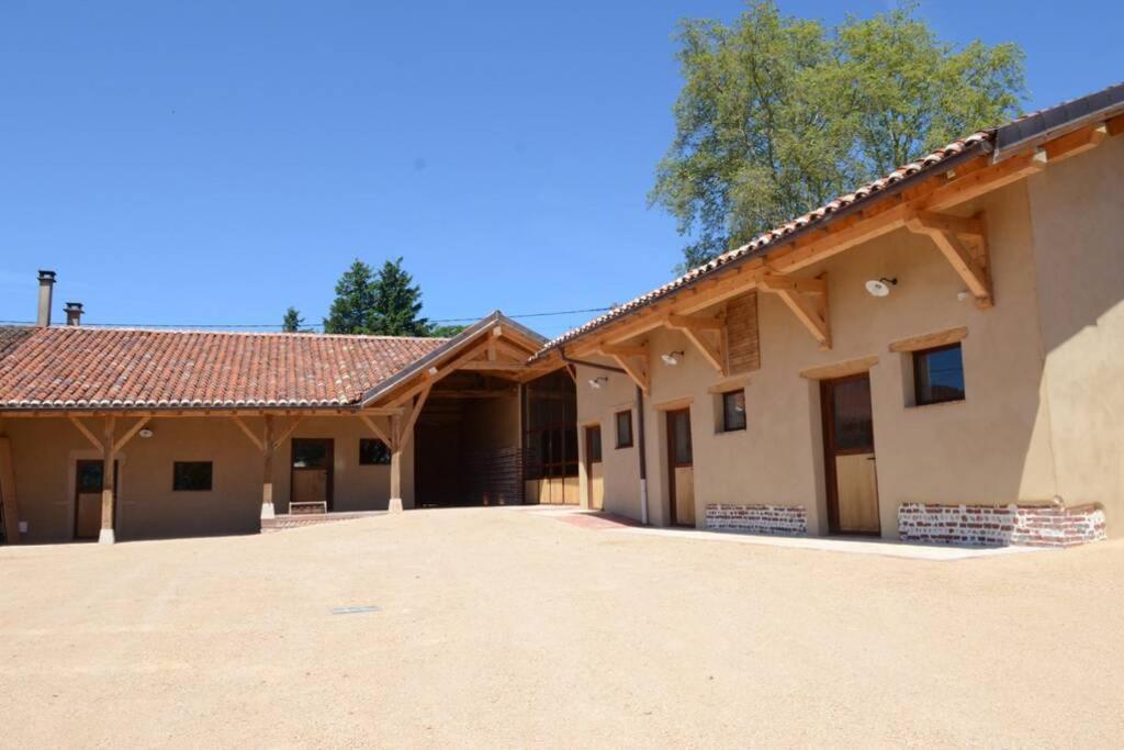 Ancien Haras Refait A Neuf A 3 Km De Vonnas Villa Екстериор снимка