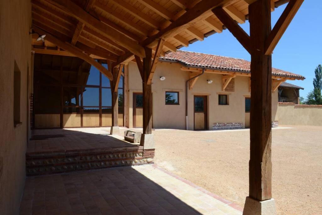 Ancien Haras Refait A Neuf A 3 Km De Vonnas Villa Екстериор снимка