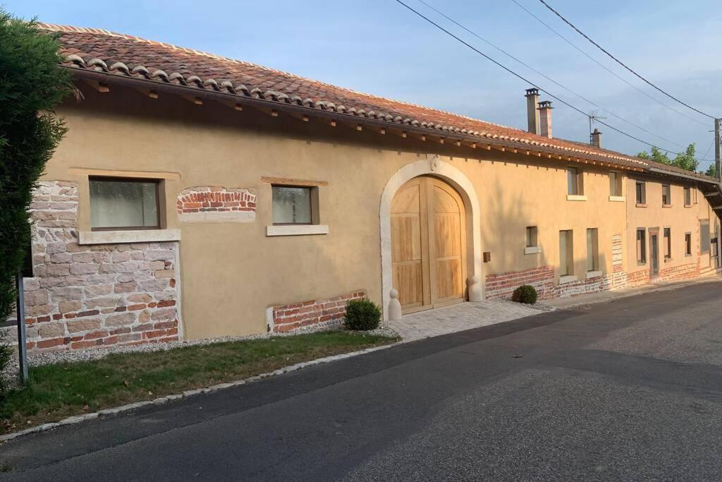 Ancien Haras Refait A Neuf A 3 Km De Vonnas Villa Екстериор снимка